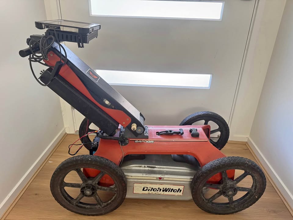 Ditch Witch / Subsite 2450GR Ground Penetrating Radar